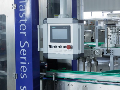 Machine d'étiquetage de manchons rétractables