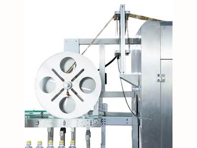 Machine d'étiquetage de manchons rétractables